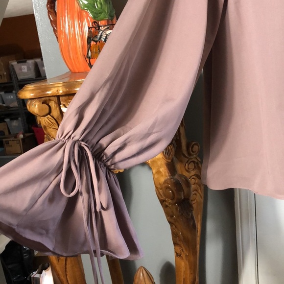 Hyfve Mock Neck Self tie Balloon Sleeves - Picture 3 of 7